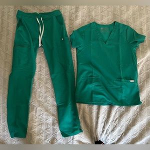 Figs Used XS Scrub Set: Hunter Green